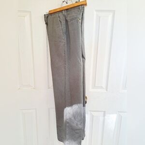 Van Heusen Men's Khaki Chinos